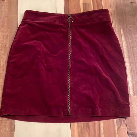 Forever 21 Dresses & Skirts - Maroon corduroy zip-up skirt
